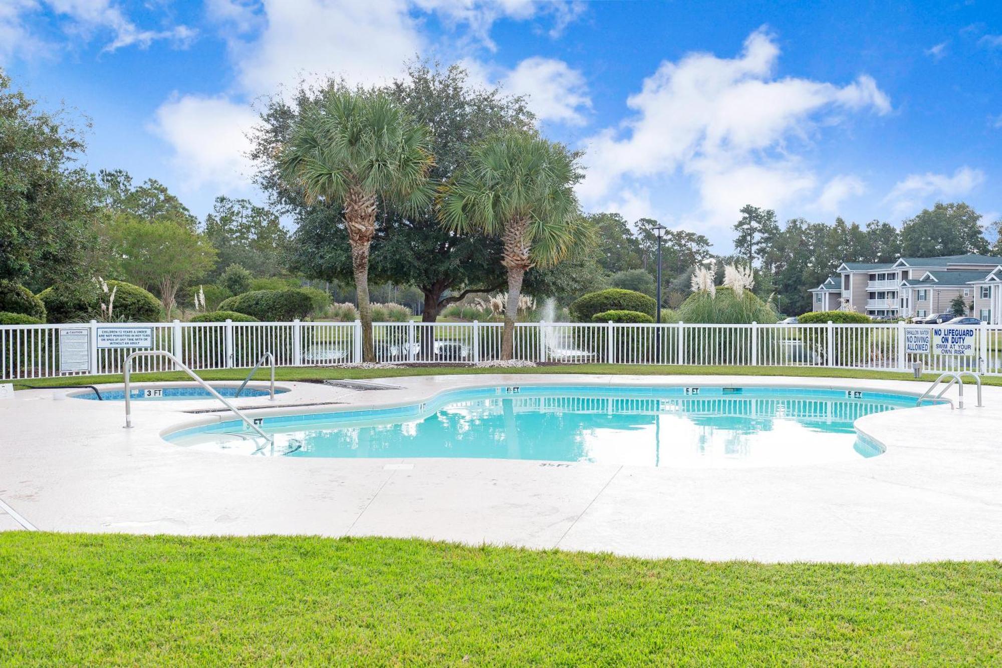 Litchfield Beach & Golf Resort Экстерьер фото